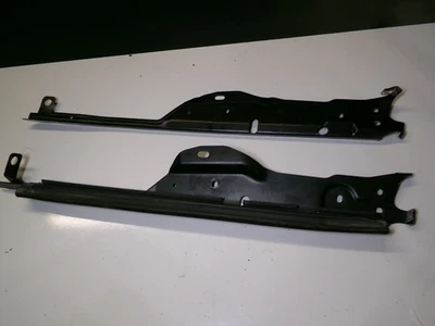 Suporte de janela quarto barra montagem 2 peças 02-06 Mercedes Benz R230 SL600 SL500 SL55 - Imagem 1 de 4