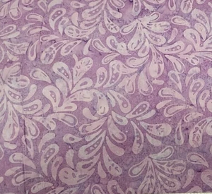 Bernatex Bali Batik Blatt Design Flieder Rosa 100% Baumwolle pro halben Meter - Bild 1 von 3