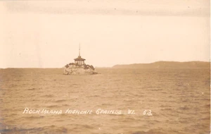 1920 RPPC Rock Island Light House Lake Champlain Highgate Springs VT - Picture 1 of 2