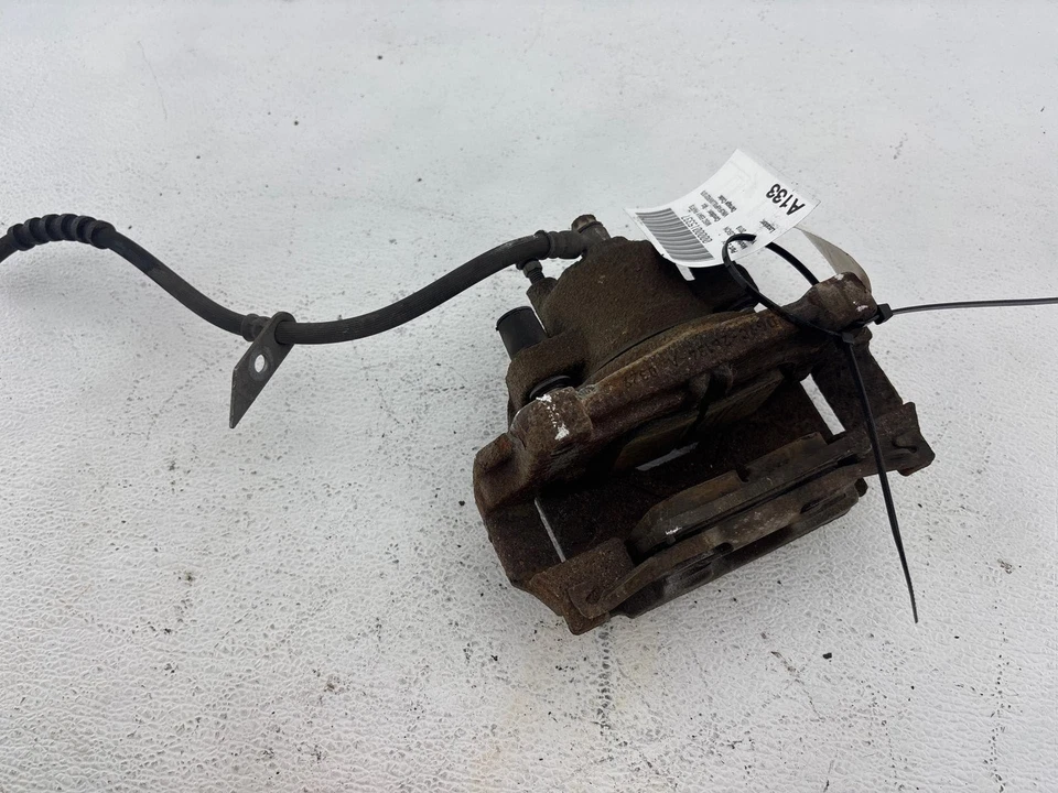 Pinza de freno delantera izquierda Ford Fusion 2013-2020 2,0 L Foto 1 de 4