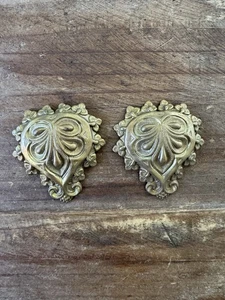 Apliques para muebles de latón ornamentado vintage • Adornos de herrajes decorativos - Imagen 1 de 8