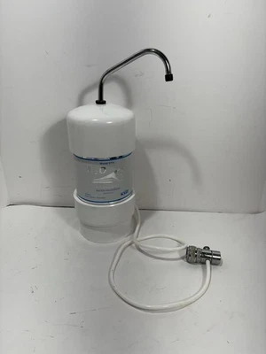 H2O International Deluxe  Countertop Filter w/ Swivel Spout System - Image 1 of 4