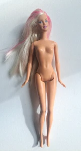 Mattel Barbie bambola capelli biondi con riflessi rosa occhi blu NUDO 1999 Y2K - Foto 1 di 11