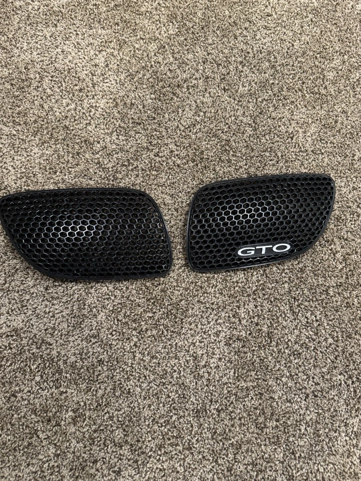 Ventilaciones de radiador Pontiac GTO 2005-2006 Foto 1 de 1