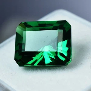 NATURAL Garnet EMERALD SHAPE 10.30 Ct Green Loose Gemstone - Picture 1 of 9