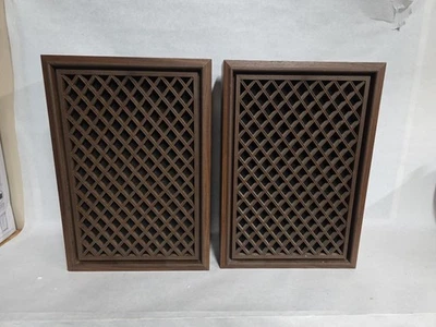 Vintage Panasonic 8 Ohms Woodgrain Speakers Set Made in Japan Mounting brackets - Image 1 of 4