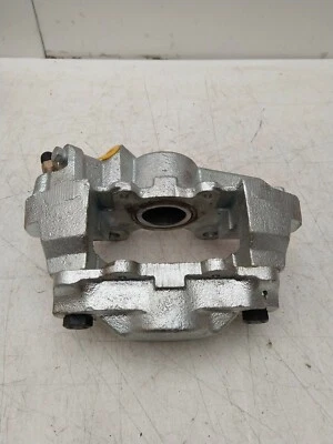 PINZA DE FRENO TRASERA IZQUIERDA SE ADAPTA LAND ROVER DEFENDER RANGO DISCOVERY ROVER  Foto 1 de 4
