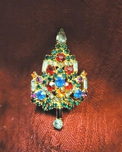Vintage detaillierte Weihnachtskerzenbaum Brosche, Joseph Warner Company  - Bild 1 von 3