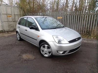 MOONDUST SILVER FIESTA BREAKING SPARES 1.4 PETROL 5 DOOR 2002 MK6 - Image 1 of 4
