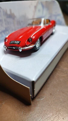 MatchBox - The dinky Collection - DY-18 Jaguar E-Type Mk. 1-½ - Immagine 1 di 4