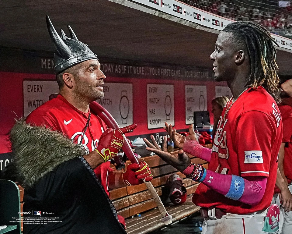 Elly De La Cruz Cincinnati Reds Unsigned with Joey Votto Photo - Image 1 of 1