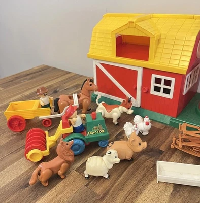 Conjunto de granja vintage Lil Playmates figuras de silo de granero accesorios animales juguete años 80’s Foto 1 de 4