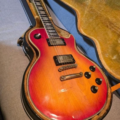 Guitarra Eléctrica Greco EG-500 Super Power Personalizada Sunburst con Estuche Rígido Usada Foto 1 de 4