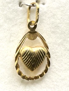 New 14k Gold Decorative Lined Heart In Frame Pendant - Picture 1 of 1