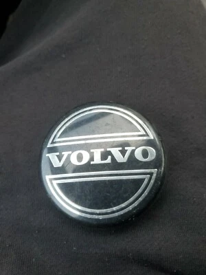 VOLVO 90 80 940 960 S80 S90 3546923 НОВЫЙ КОЛЕСО ЧЕРНЫЙ 2,5» ЦЕНТРАЛЬНЫЙ КОЛПАК 92-09 - Изображение 1 из 2