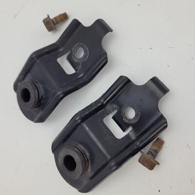 Juego de 2 pares de soportes de radiador superior Subaru Forester 2003 2008 con pernos Foto 1 de 3