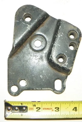 ORIGINAL 70 71 72 CUTLASS 442 GTO HURST 4 SPEED SHIFTER MOUNT BRACKET - Image 1 of 2