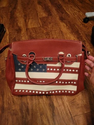 Montana West Rojo Blanco Azul Bandera Americana Cartera Bandolera Patriota Bolso de Mano Foto 1 de 4