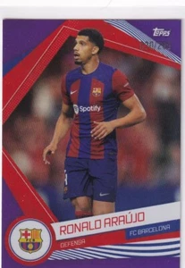 Topps FC Barcelona Fan Set Fútbol 2023 BAR-3 Ronald Araujo Púrpura 30/299 - Imagen 1 de 2