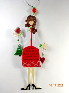 Kirkland Christmas Ornament Metal "Best Teacher Teaches From The Heart" - Foto 1 di 8