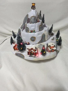 Pantalla iluminada Mr. Christmas 'Winter Wonderland Holiday Hill' reproduce música - Imagen 1 de 15