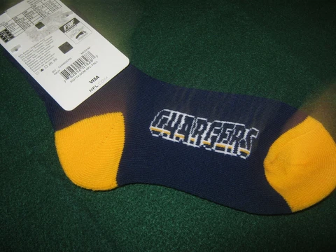 NFL MEN'S Medium SAN DIEGO CHARGERS "NFL" TEAM COLOR QUARTER-LENGTH SOCKS Cover