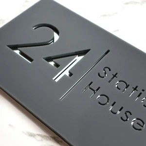 Modern Laser Cut House Sign Matt Gray Perspex & Mirrored Numbers 300mm x 160mm - Picture 1 of 8