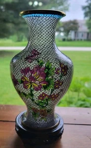 7" Chinese Plique-A-Jour Transparency Enamel Floral Vase,Wood Stand, Padded Box - Picture 1 of 21