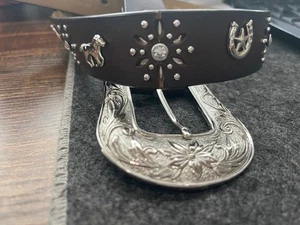 Cinturón Western Ariat Niñas Cuero Marrón Caballo Concho Talla 22 - Imagen 1 de 9