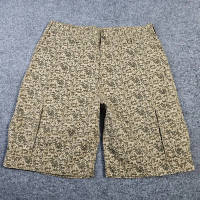Levi's Camo Cargo Shorts Mens 40 Digital Camouflage 40x11 White Tab - Image 1 of 4