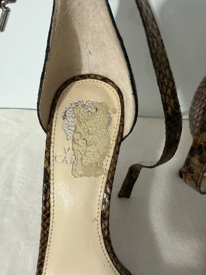Sandalia de tacón de piel de serpiente sintética Vince Camuto para mujer talla 8 Foto 1 de 4