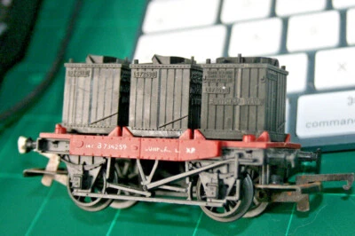 TRI-ANG HORNBY Triang Hornby R340 BR 14T B734259 Conflat "L" Type Containers - ABHD 12