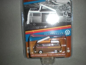 1/64th Greenlight 1972 Volkswagen Type 2 Campmobile - Picture 1 of 1