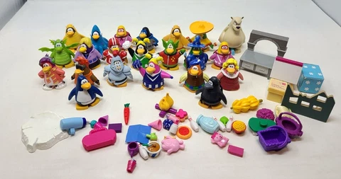 Club Penguin Figure Lot of 22 & Accessories Cheerleader Dragon Alien Football Cover