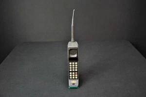 Téléphone vintage Motorola Dyna Tac 8000 brique Pac Tel Cellular 5625KS - Photo 1 sur 6