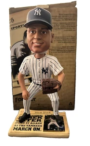 Derek Jeter Leyenda de los Yankees de Nueva York MLB Periódico Base Bobblehead ¡NUEVO EN CAJA! - Imagen 1 de 1