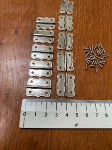 10 STCK. Mini winzig kleine 25 mm Schmetterling Silber Türscharniere Schrauben Puppenstube Schublade - Bild 1 von 4