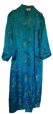 Vestido bata tradicional chino vintage, verde azulado con oro y rosa, botones nudos Foto 1 de 4