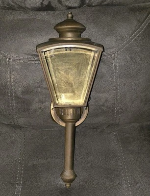 Luminária de latão vintage para transporte externo - Arandela de parede 18" T × 8" D × 7" L - Imagem 1 de 4