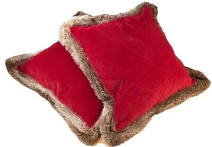 SELTEN Pottery Barn Kunstfellbesatz ROT Samt 20" Kissenbezug Dauneneinsatz 2er Set - Bild 1 von 7