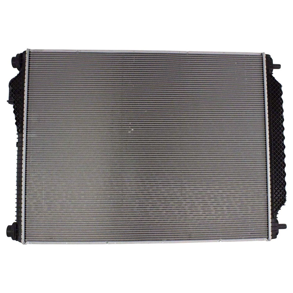 RAD123 Motorcraft Radiator for Ford F-650 F-750 2016-2019, 2021 - Image 1 of 3