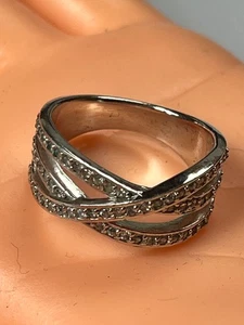 Classy Split Silvertone Band w Tiny Clear Rhinestones Criss Cross Ring Size 9 - - Picture 1 of 7