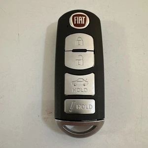 Llavero inteligente Fiat 4 botones OEM WAZSKE13D01 - Imagen 1 de 6
