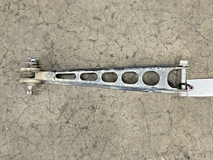 ⭐2016-2022 CHEVROLET CAMARO RWD REAR RIGHT SIDE UPPER CONTROL ARM OEM LOT2439 - Picture 1 of 8