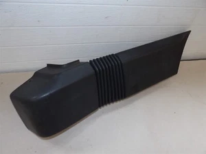 Ford Escort Station Wagon 1985-1990 parachoques trasero derecho tapa extensión panel de moldura - Imagen 1 de 9