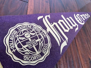 Banderín de fútbol americano Holy Cross Crusaders de colección - Imagen 1 de 23