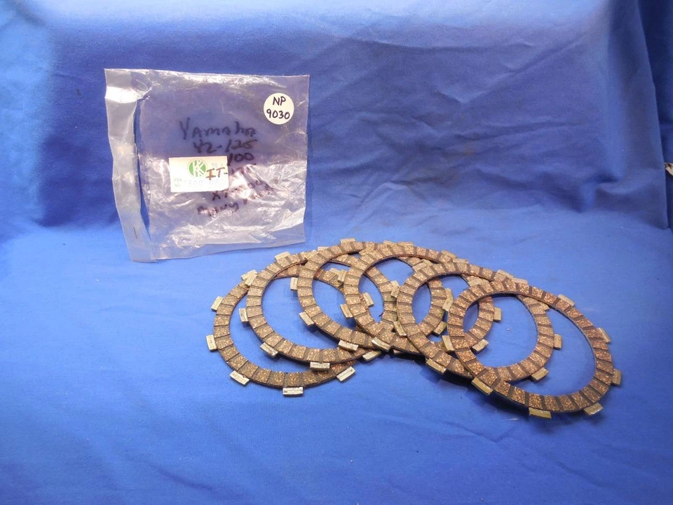 Disco de embrague Yamaha YZ125 100 175 XT200 1 pieza NOS NP9030 Foto 1 de 1