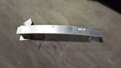 Refuerzo de parachoques trasero Chevrolet Malibu 2019 2565774 Foto 1 de 4