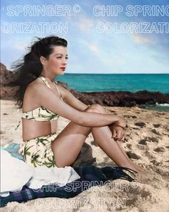 GAIL RUSSELL AT THE BEACH #4 | Sexy 8X10 Cheesecake FARBFOTO von CHIP SPRINGER - Bild 1 von 1