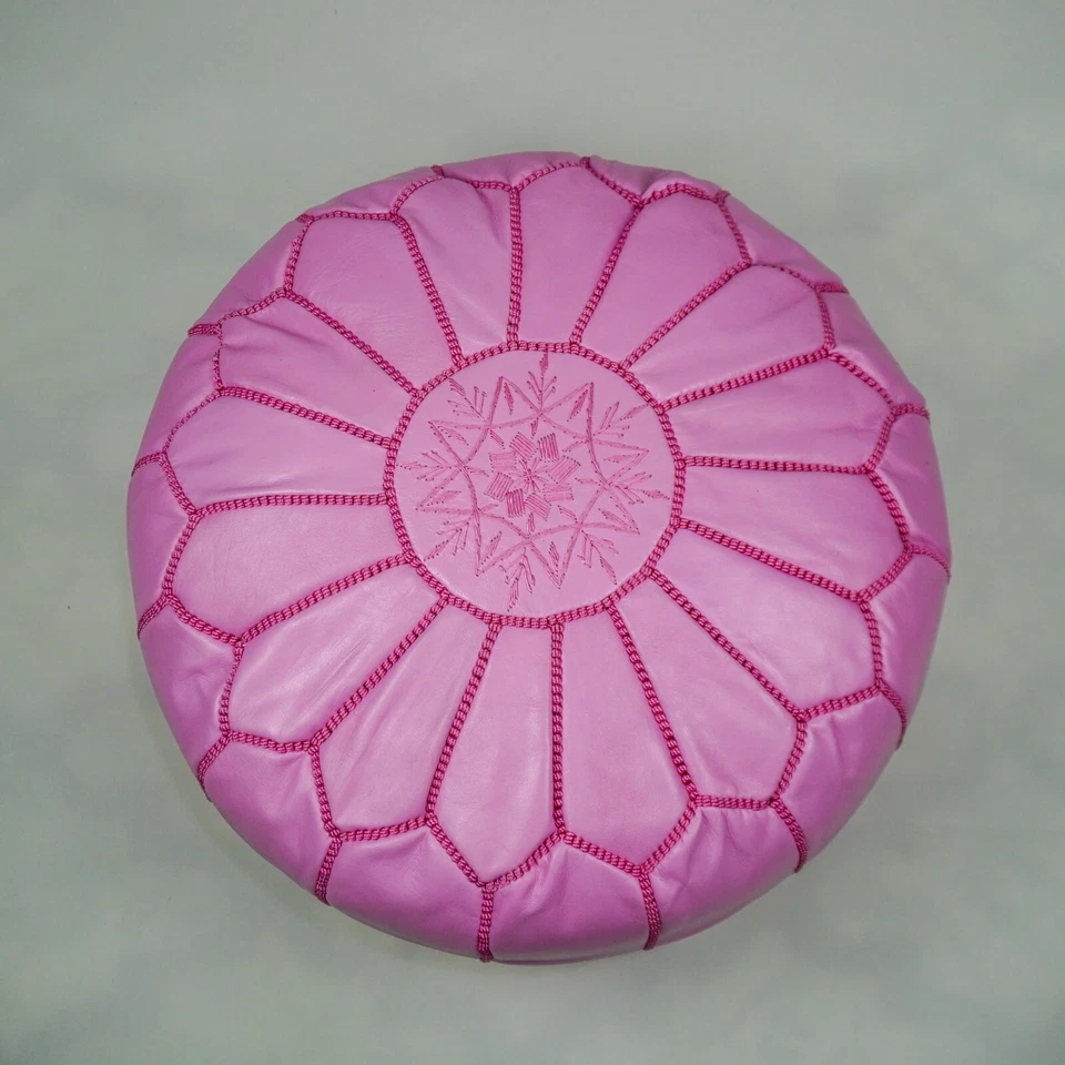 Puf de cuero rosa marroquí - Reposapiés otomano hecho a mano - Cuero genuino premium Foto 1 de 4